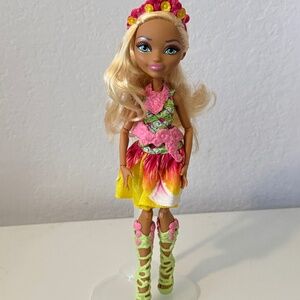 Ever After High, Nina Thumbell (RARE)